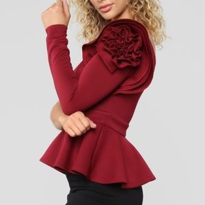 NWOT Wine peplum top